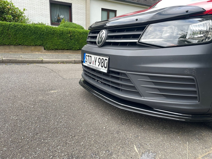Front spoiler glanzend zwart passend voor VW Caddy 4 model 2015 - 2021