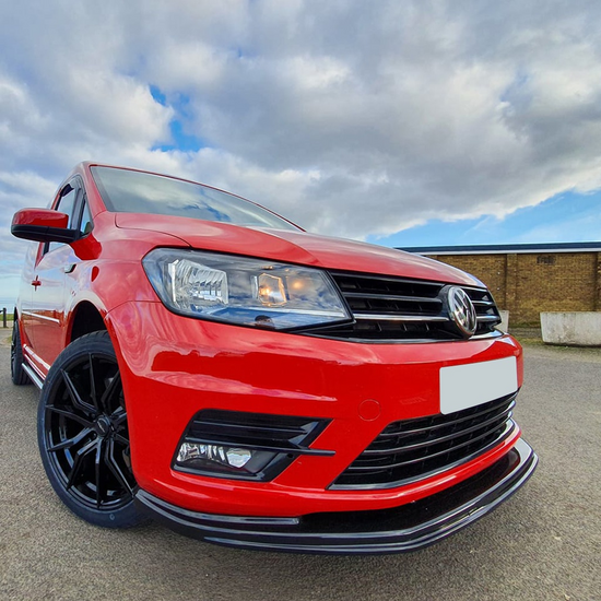Front spoiler glanzend zwart passend voor VW Caddy 4 model 2015 - 2021