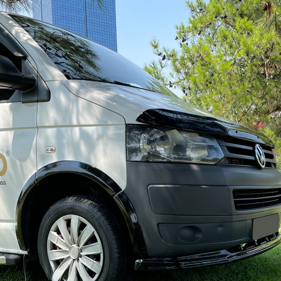 Front spoiler glanzend zwart passend voor VW Transporter T5 facelift model 2010 - 2015