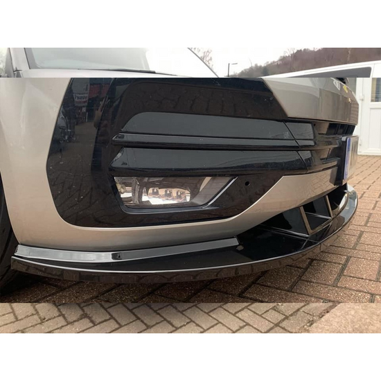 Front spoiler glanzend zwart passend voor VW Transporter T6.1 model 2019 - 2024 versie 2