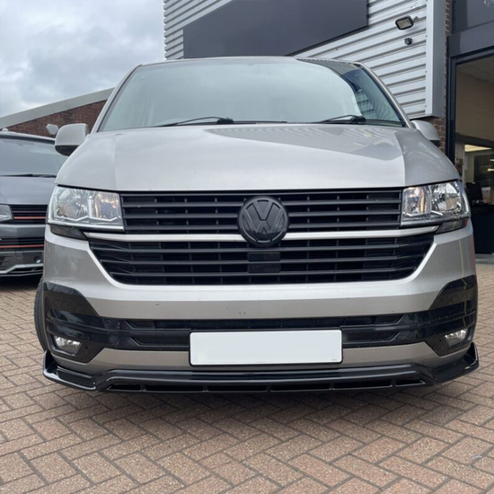 Front spoiler glanzend zwart passend voor VW Transporter T6.1 model 2019 - 2023 versie 3