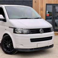 Front spoiler glanzend zwart passend voor VW Transporter T5 facelift model 2010 - 2015