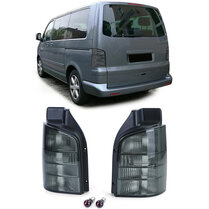 Smoke achterlichten passend voor VW Transporter T5 model 2003 - 2009 met achterklep Smoke achterlichten passend voor VW Transporter T5 model 2003 - 2009 met achterklep